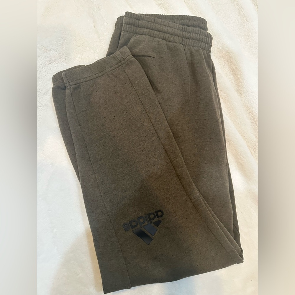 ADIDAS kaki joggers